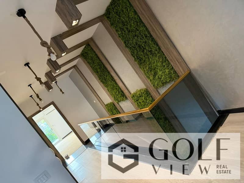 For rent: 287 sq m villa with a 130 sq m garden in Mountain View Chillout Park, October City. One of Mountain View's most prestigious projects - minut - Mehr