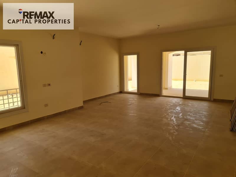 Immediate receipt completed, open view directly onto the landscape and the iconic Tower House Quarter, VIP area. – pohled 4