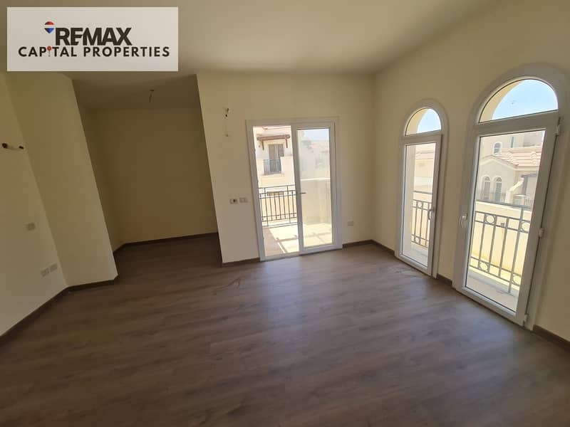 Immediate receipt completed, open view directly onto the landscape and the iconic Tower House Quarter, VIP area. – další