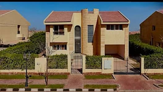 5 Bedroom Villa for Sale in Sheikh Zayed, Giza - 155577868-800x600. jpg
