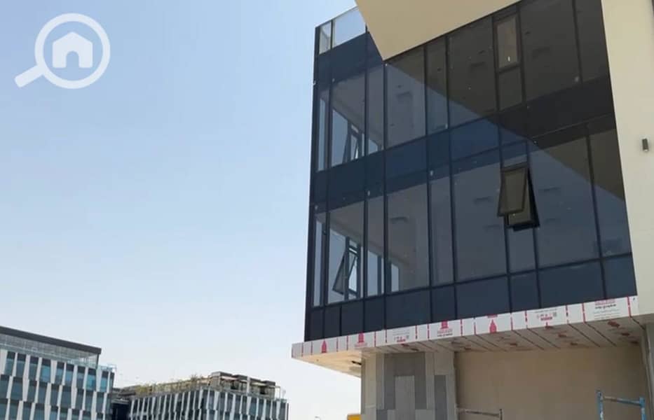 A furnished clinic with air conditioning, immediate handover in Sheikh Zayed - Поглед 3