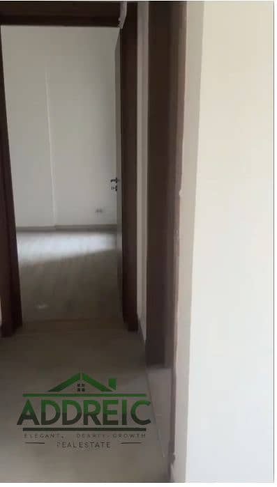 A truly remarkable apartment for sale in Privado Madinaty, ready for immediate occupancy. 84 sq m, stunning sea and lake views, with excellent ventila - Ansicht 3
