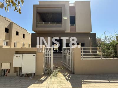 فیلا 5 غرف نوم للبيع في القاهرة الجديدة، القاهرة - WhatsApp Image 2026-04-01 at 4.45. 00 PM (1). jpeg