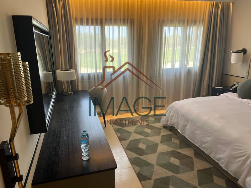 Golf View Luxury Apartment in Prime Location - Widok 6