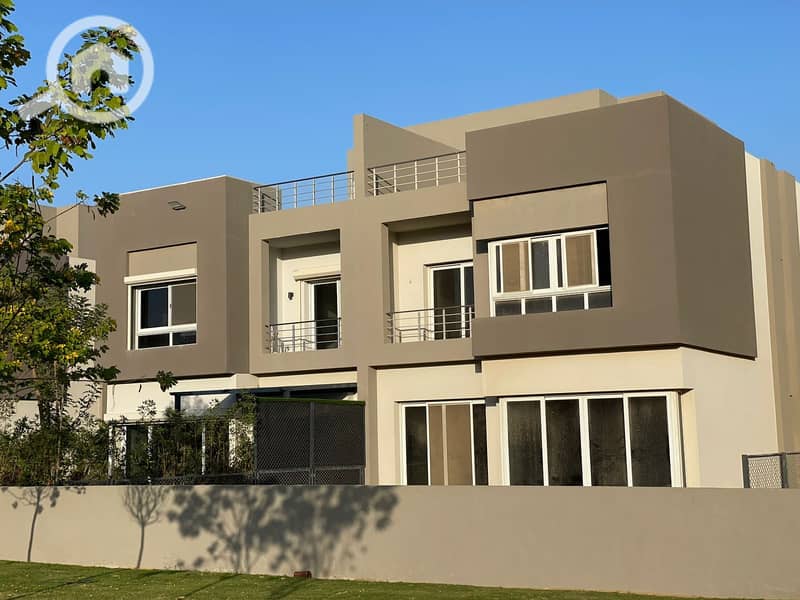 Townhouse for Sale – Immediate Delivery in a Prime Location in Sheikh Zayed, Etapa Compound - Widok 2