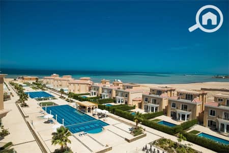 4 Bedroom Villa for Sale in Hurghada, Red Sea - hurghada-selena-bay-luxury-resort-premium-apartment-with-private-beach-photo-1. jpeg 4 Bedroom Villa for Sale in Hurghada, Red Sea - hurghada-selena-bay-luxury-resort-premium-apartment-with-private-beach-photo-1. jpeg
