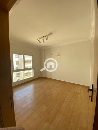 3 Bedroom Flat for Sale in Sheikh Zayed, Giza - 626933620_2789819384854128_5541762343931652923_n. jpg