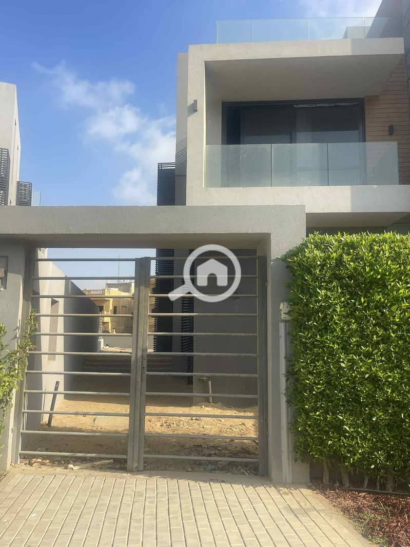 Twin house for sale below company price, immediate occupancy in La Vista Patio Casa, Shorouk City. – pohled 3