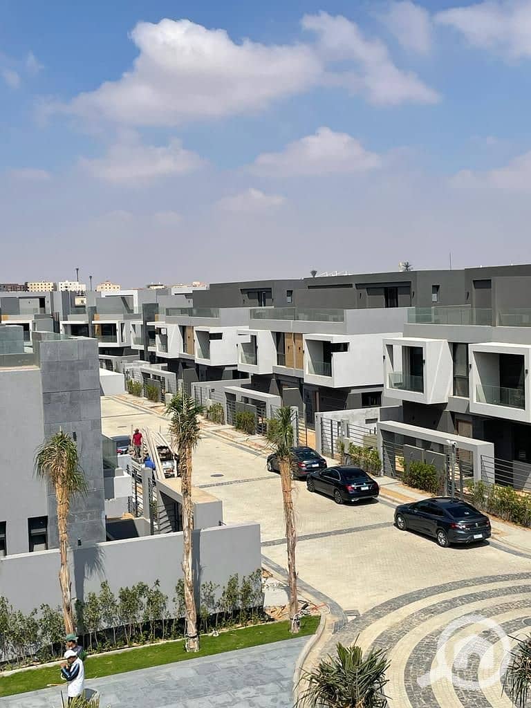 Twin house for sale below company price, immediate occupancy in La Vista Patio Casa, Shorouk City. – další