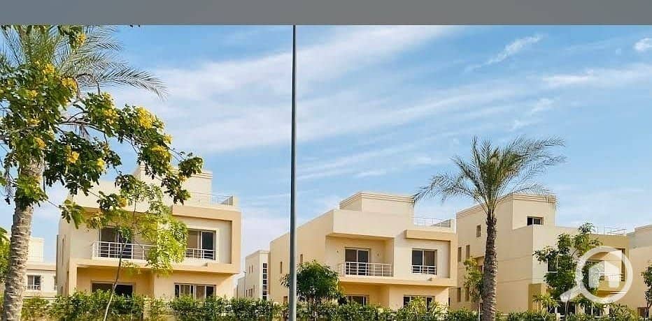 Townhouse villa for sale in a prime location within the compound Grand Heights Compound - Quadico - Więcej