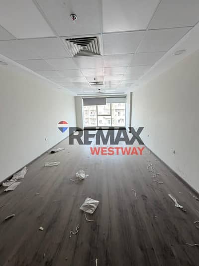 مکتب  للايجار في الشيخ زايد، الجيزة - 42bd1f97-f960-4596-b86d-17372fe33f61. jpeg