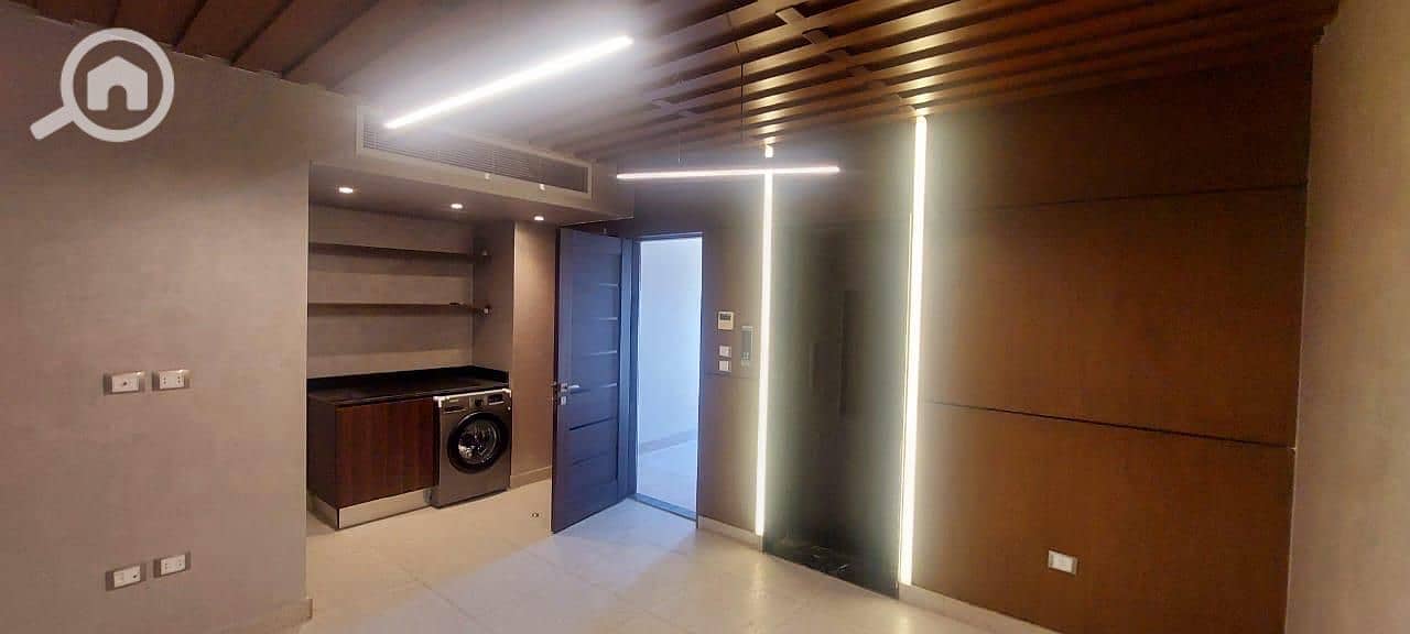 Luxury Villa for Rent – High-End Finishing, Kitchen & ACs, Internal Elevator in Oriana, Cairo Festival City, New Cairo - Widok 5