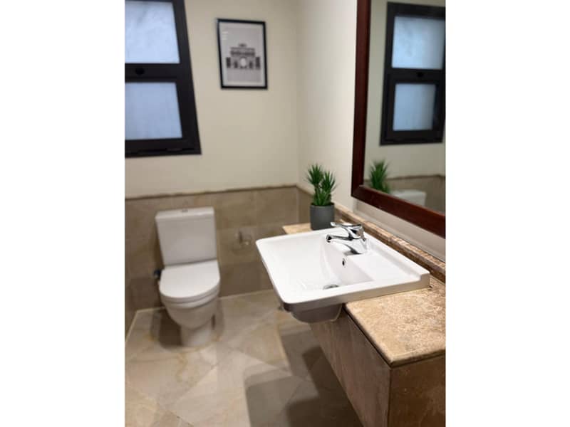 10 d2a9f2a0-94ab-4fb4-8b73-3a3e4e001dd5. jfif. jpg