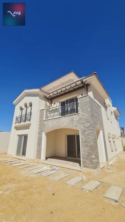 4 Bedroom Villa for Sale in New Capital City, Cairo - 1d722260-f1e7-4d8b-83a1-2f06d4c34d30. jpg