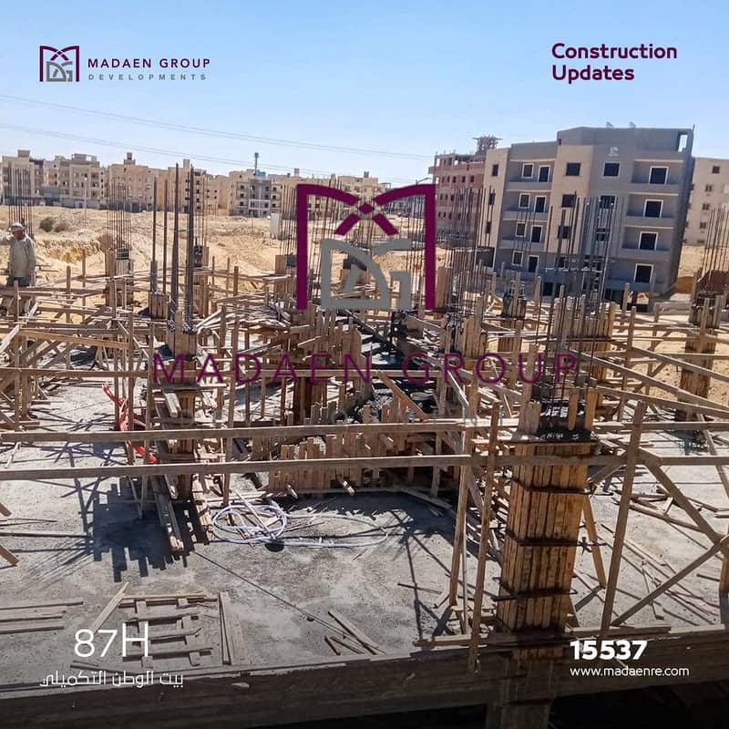 For sale, a 177 sqm apartment on the first floor in a very special location, double view, not obstructed by landscaping. - Aanzicht 3