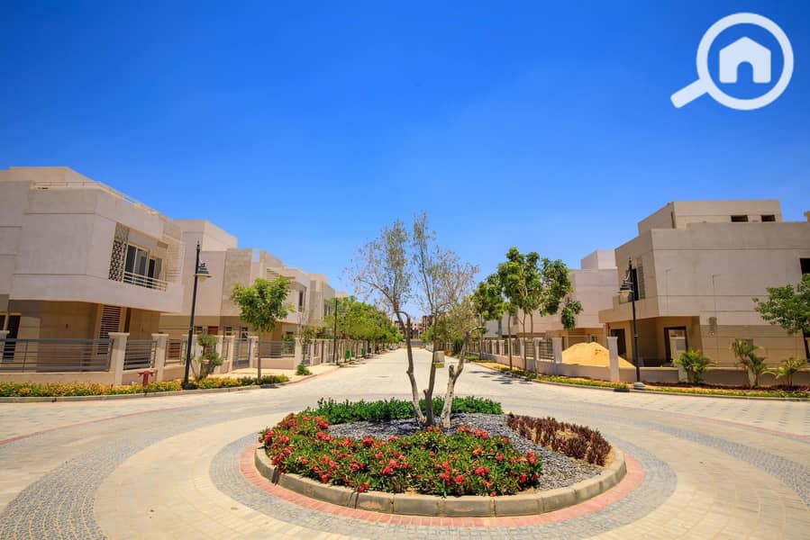 Villa for sale, Ready to move, in Sheikh Zayed, in Alma Compound – pohled 4