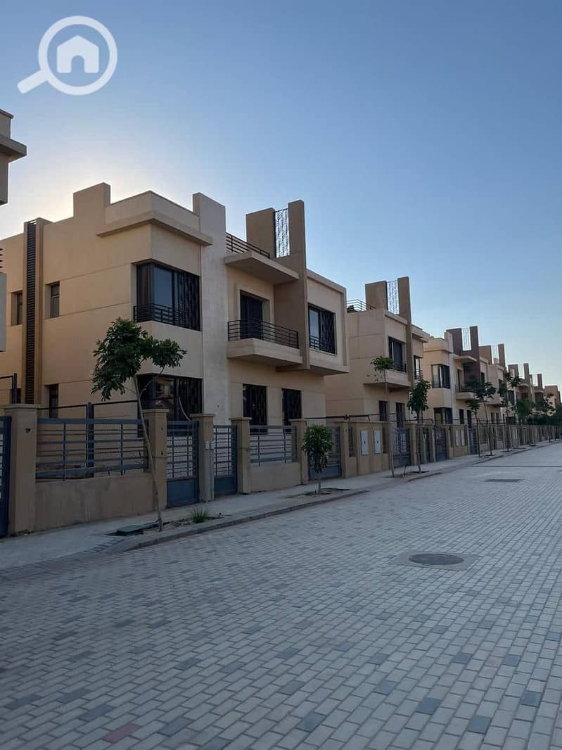Villa for sale, Ready to move, in Sheikh Zayed, in Alma Compound – pohled 5