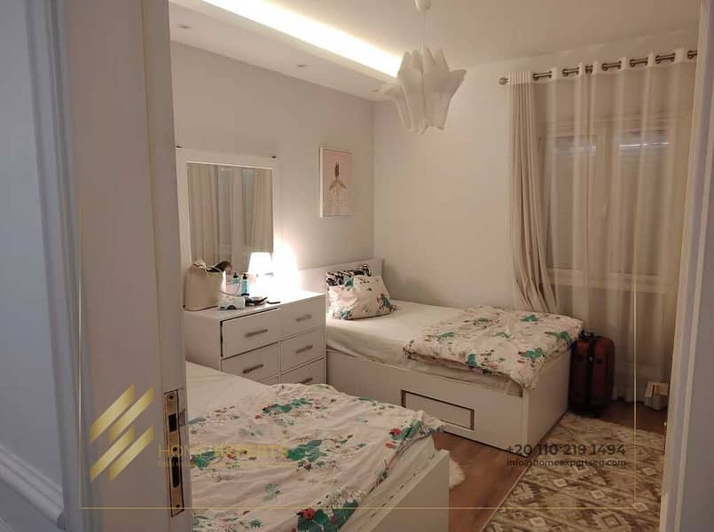 Fully Furnished Penthouse For rent in Mountain View Hyde Park - Więcej