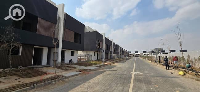 3 Bedroom Townhouse for Sale in Hadayek October, Giza - photo_17_2026-03-31_15-47-41. jpg