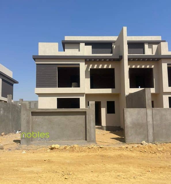 Twin House For Sale 295m Prime Location Immediate Delivery Sheikh Zayed Green Area - Widok 2