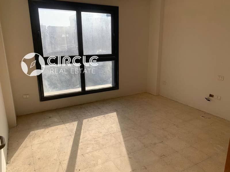 Overlooking Main Pool 196m Penthouse With Kitchen & ACs For Rent In El Patio 7 5th Settlement New Cairo Near AUC - Widok 6