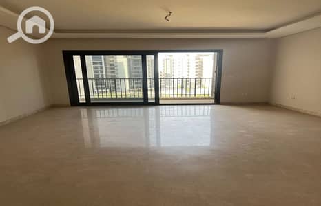 3 Bedroom Flat for Sale in Sheikh Zayed, Giza - 65cec63f-6685-4282-8896-4d3a54c65e4b_1400x900. jpg