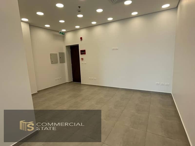 Finished Office at Agora 105m for Rent -New Cairo - Widok 5