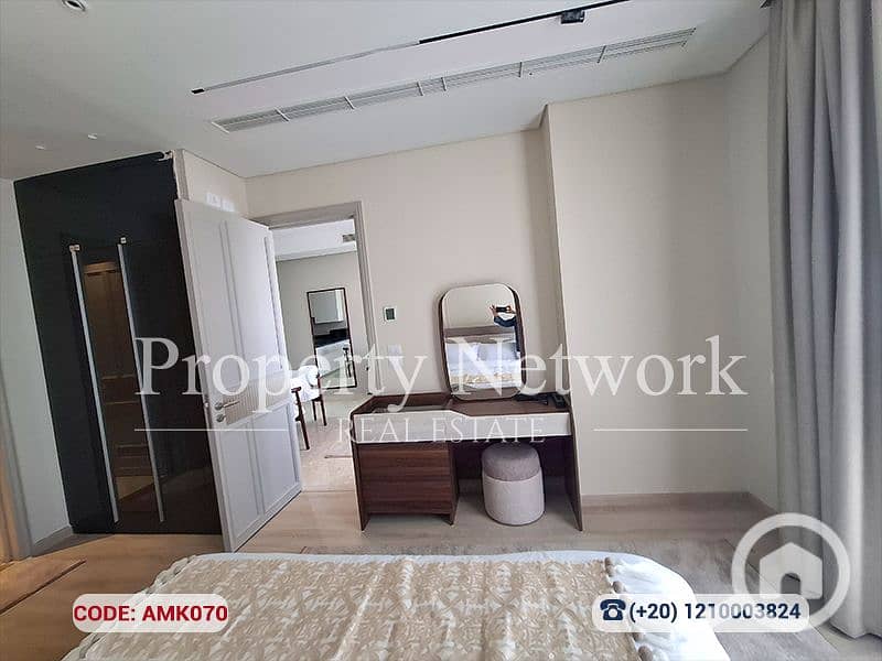 19 AMK070 (19). png