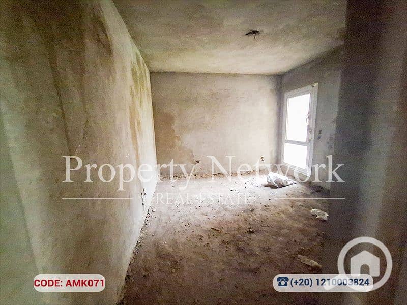 18 AMK071 (19). png