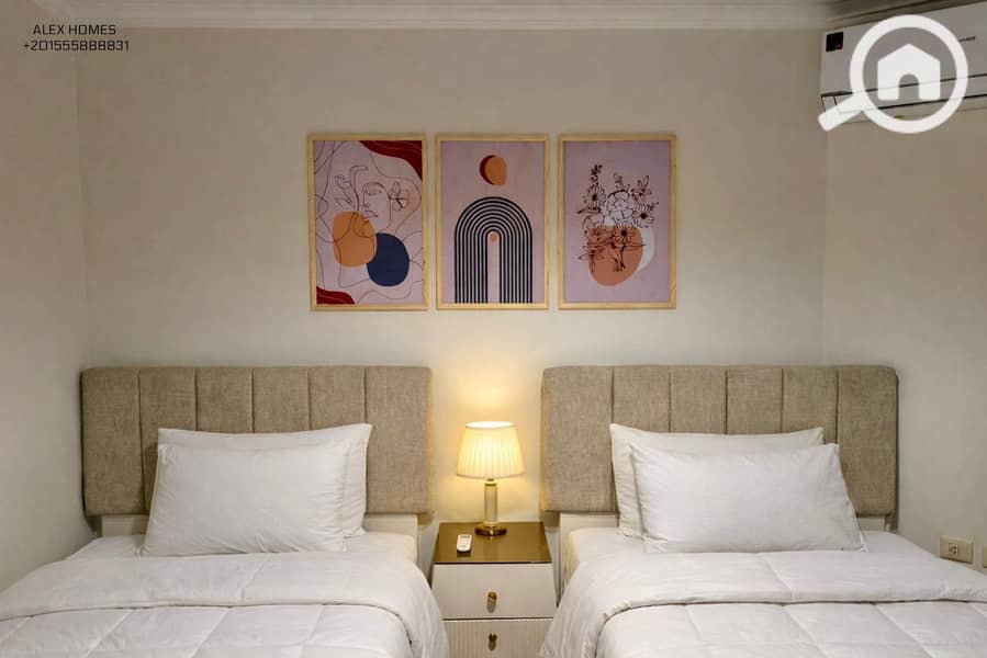 4 Bedrooms Serviced Apartment with direct sea view - Widok 6