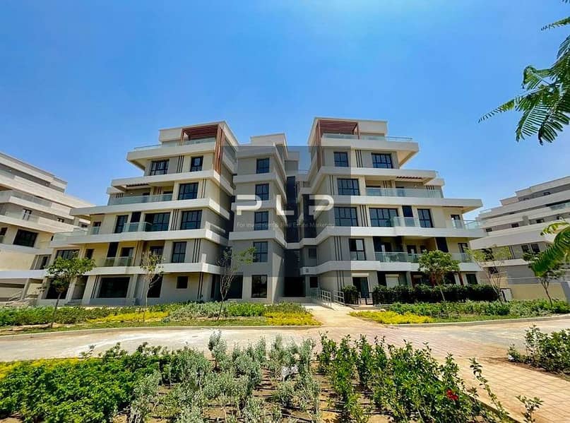 Penthouse for sale below market price, resale in Sodic Villette compound, ready to move in, in Golden Square with an open view on landscape - Widok 3
