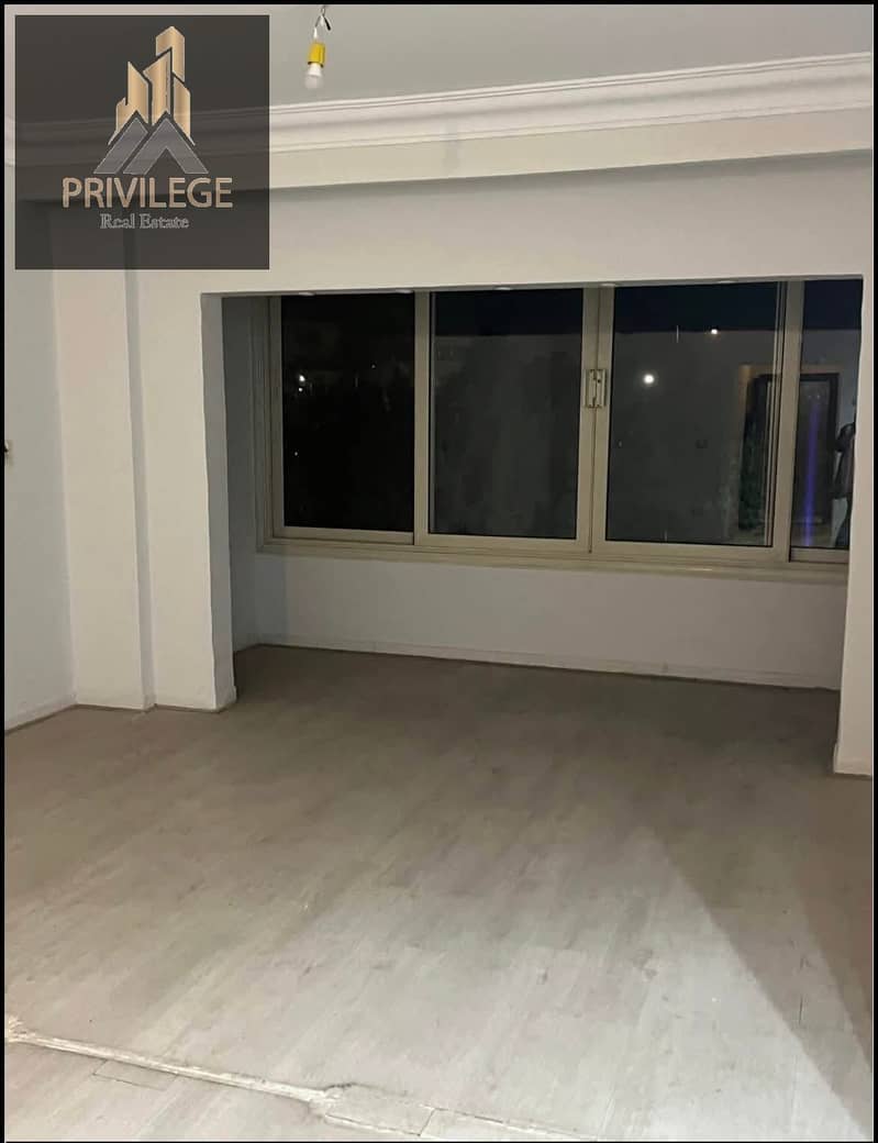 180 m² apartment for administrative rent, ultra super luxury with air conditioning, first floor, front view, very special price - Ansicht 5