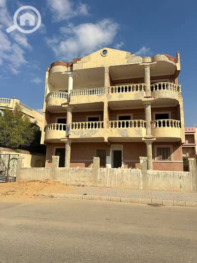 4 Bedroom Duplex for Sale in Shorouk City, Cairo - photo_5951548577802816829_y. jpg