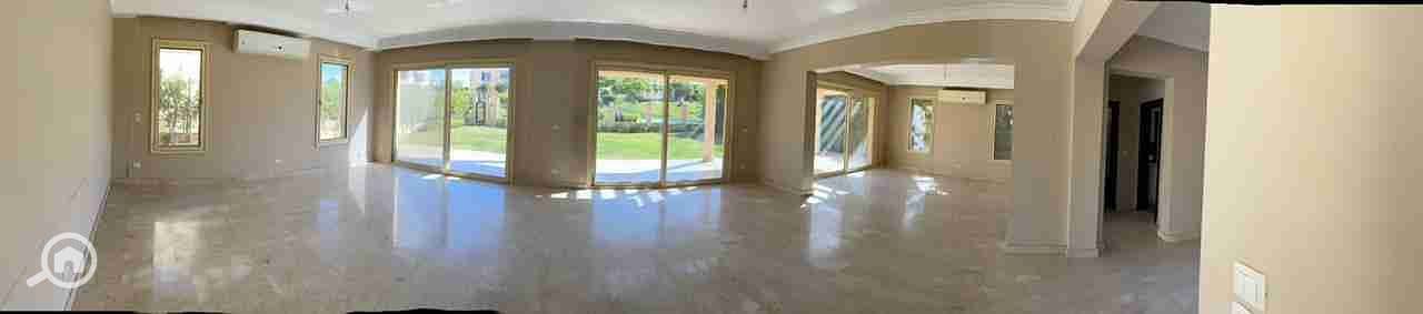 Villa for rent in The Villa compound in New Cairo, Fifth Settlement. Very prime location, close to 90th Street. - Widok 4