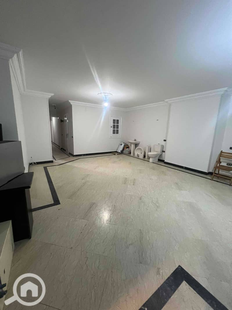 Apartment for sale in Kafr Abdo, close to Al-Mubbi Park (170 m) - Поглед 4