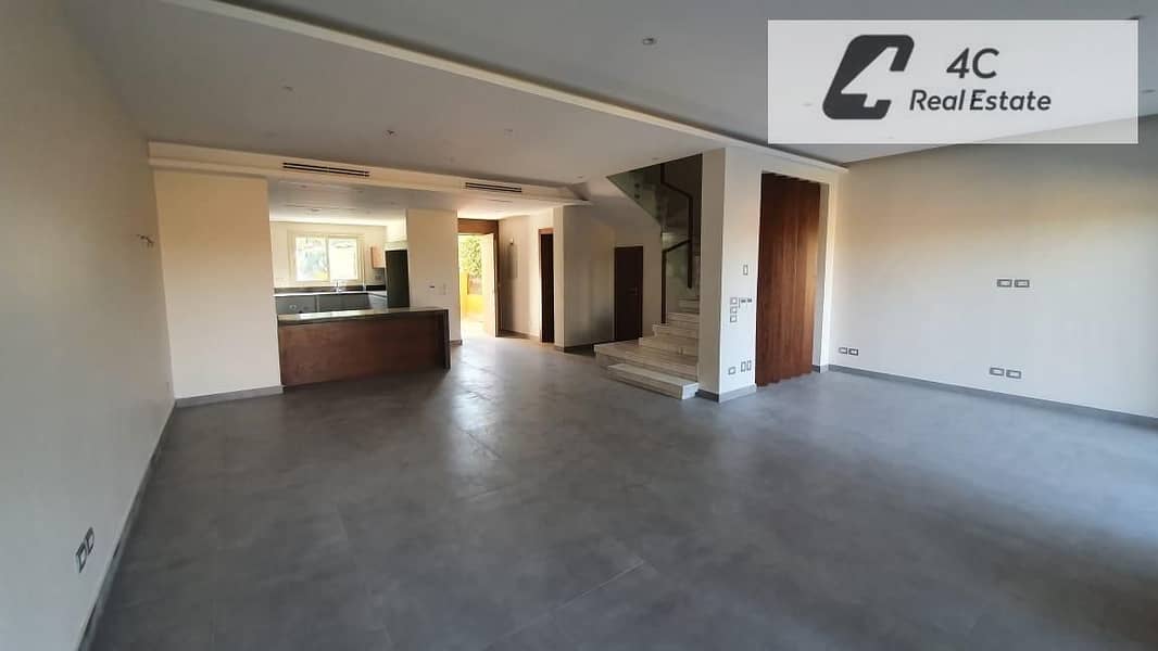 Townhouse for sale 245 sqm resale lowest price in the market 3 bedrooms prime location ready for viewing immediate delivery in Dyar Park New Cairo - Widok 4