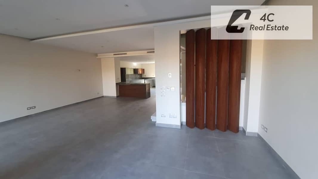 Townhouse for sale 245 sqm resale lowest price in the market 3 bedrooms prime location ready for viewing immediate delivery in Dyar Park New Cairo - Widok 5