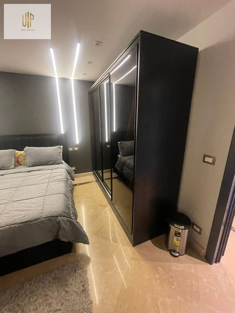 A complete villa on a spacious area in the finest areas of Al-Shuwayfat in the Fifth Settlement, near Gamal Abdel Nasser. - Ansicht 5