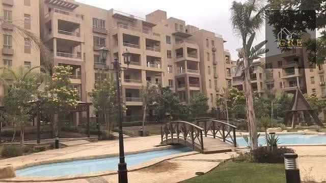 Luxury duplex for sale 305m in Garden Hills Compound, corner unit overlooking a wide garden, 4 bedrooms, private roof, immediate delivery, prime location behind Mall of Arabia and close to the main roads. – pohled 6