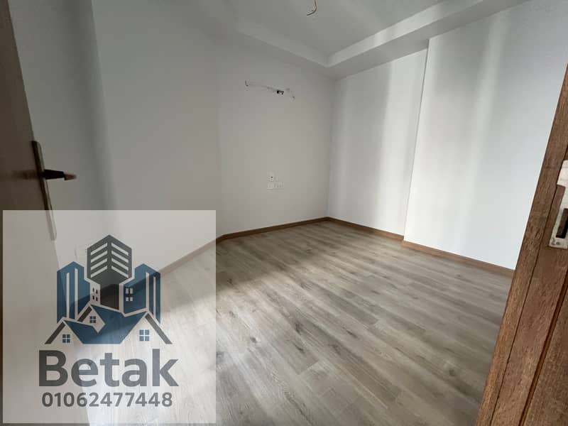 Apartment for sale 120 Skyline Compound Al-Orouba Smoha view villas Mirouj - Widok 4