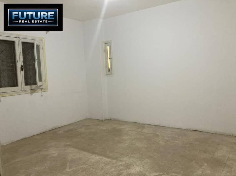 A 180 m apartment on 9th Street in Al-Maadi Gardens near Hassanain Desouky Street and Al-Maadi Gardens Metro Station – další