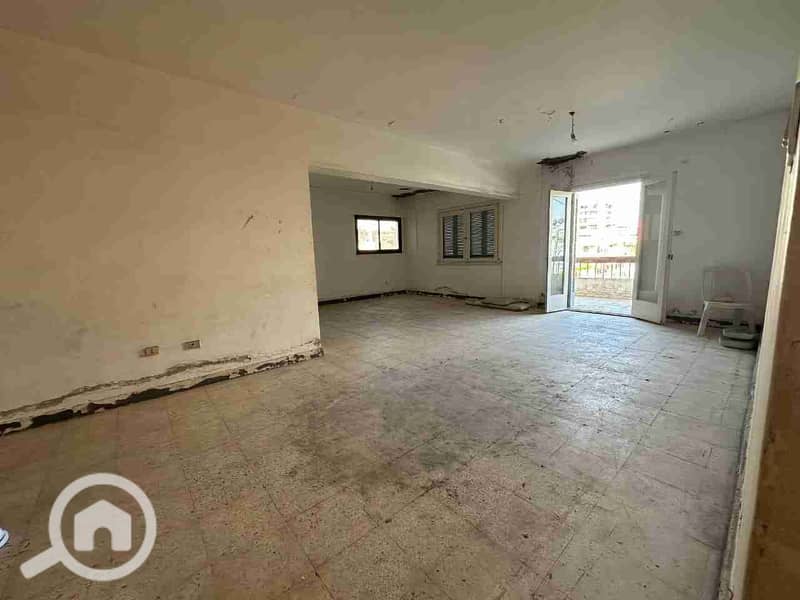 Apartment for sale 170m for sale in Louata at Maamoura Beach, 3 large bedrooms, spacious living room, very large terrace, 2 bathrooms, and kitchen. Great location with open view, regular finishing. - Ansicht 3