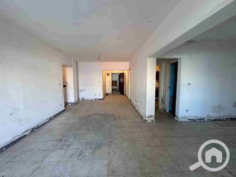 Apartment for sale 170m for sale in Louata at Maamoura Beach, 3 large bedrooms, spacious living room, very large terrace, 2 bathrooms, and kitchen. Great location with open view, regular finishing. - Ansicht 4