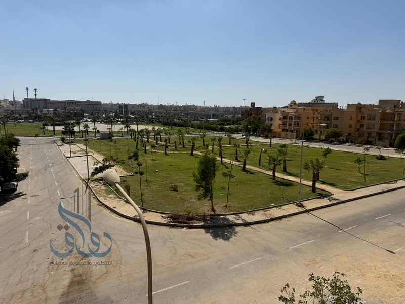 Duplex with garden for sale in the most prestigious and quiet area of 6th of October City, in West Somed, near Mall of Arabia and Mall of Egypt. - Widok 3