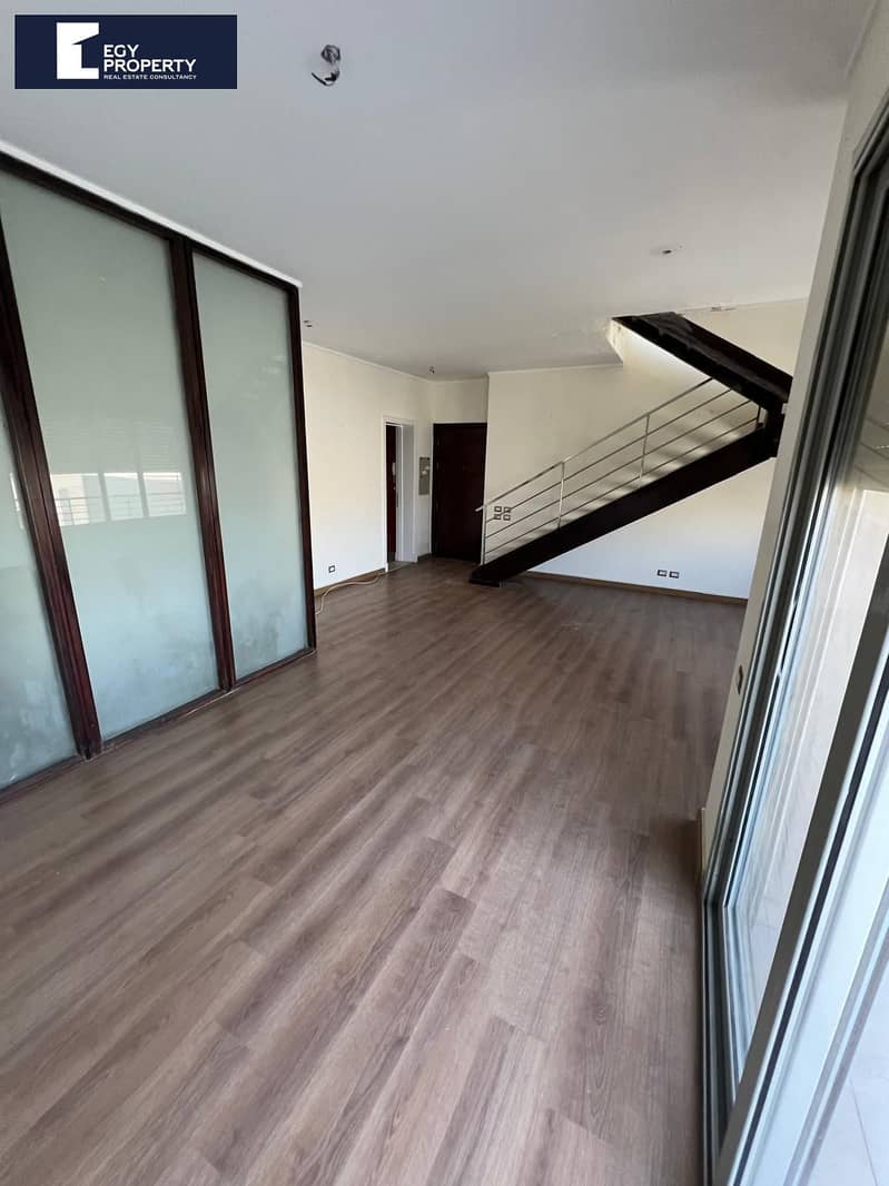 Fully Finished Luxury Penthousefor Sale in Palm Hills Village Gate - New Cairo – pohled 3