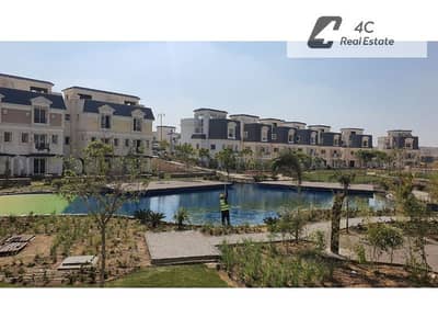 5 Bedroom Villa for Sale in 6th of October, Giza - 5b6a2c63-6bdf-4cf4-8a24-08215c4069d7. jpg