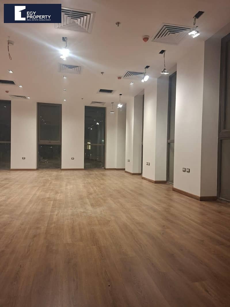 Fully Finished Office for Rent in Mivida New Cairo 114 sqm - Więcej