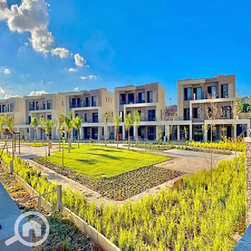 Distinctive townhouse overlooking landscaped areas Ready To Move for sale on the longest installment plan in Palm Hills Alexandria - Widok 3