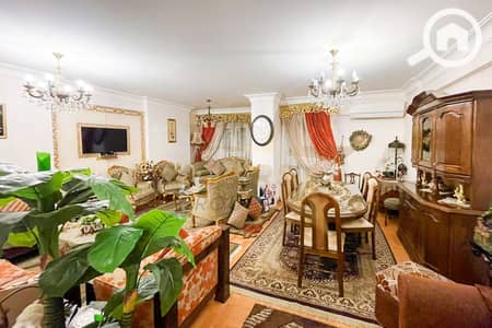 شقة 3 غرف نوم للبيع في سموحة، الإسكندرية - 1. jpg