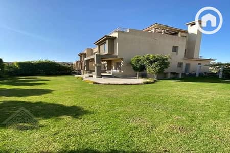 5 Bedroom Villa for Sale in 6th of October, Giza - Background (5). png